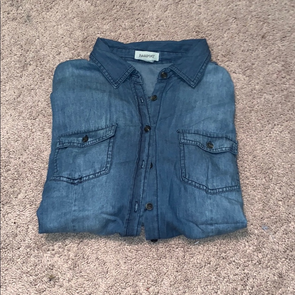 Women’s button up